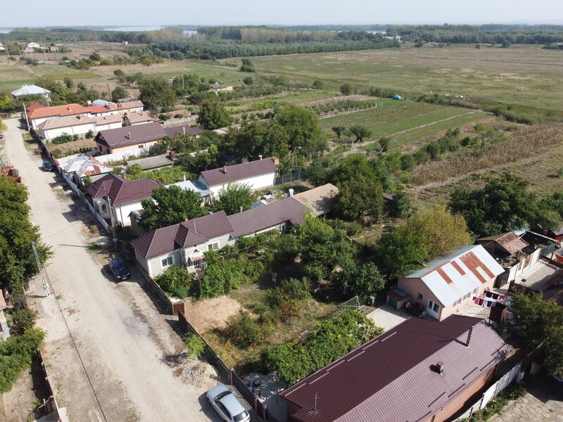 Corabia Celei Cetatea Dacica Sucidava langa Dunare casa cu 4480 mp teren.